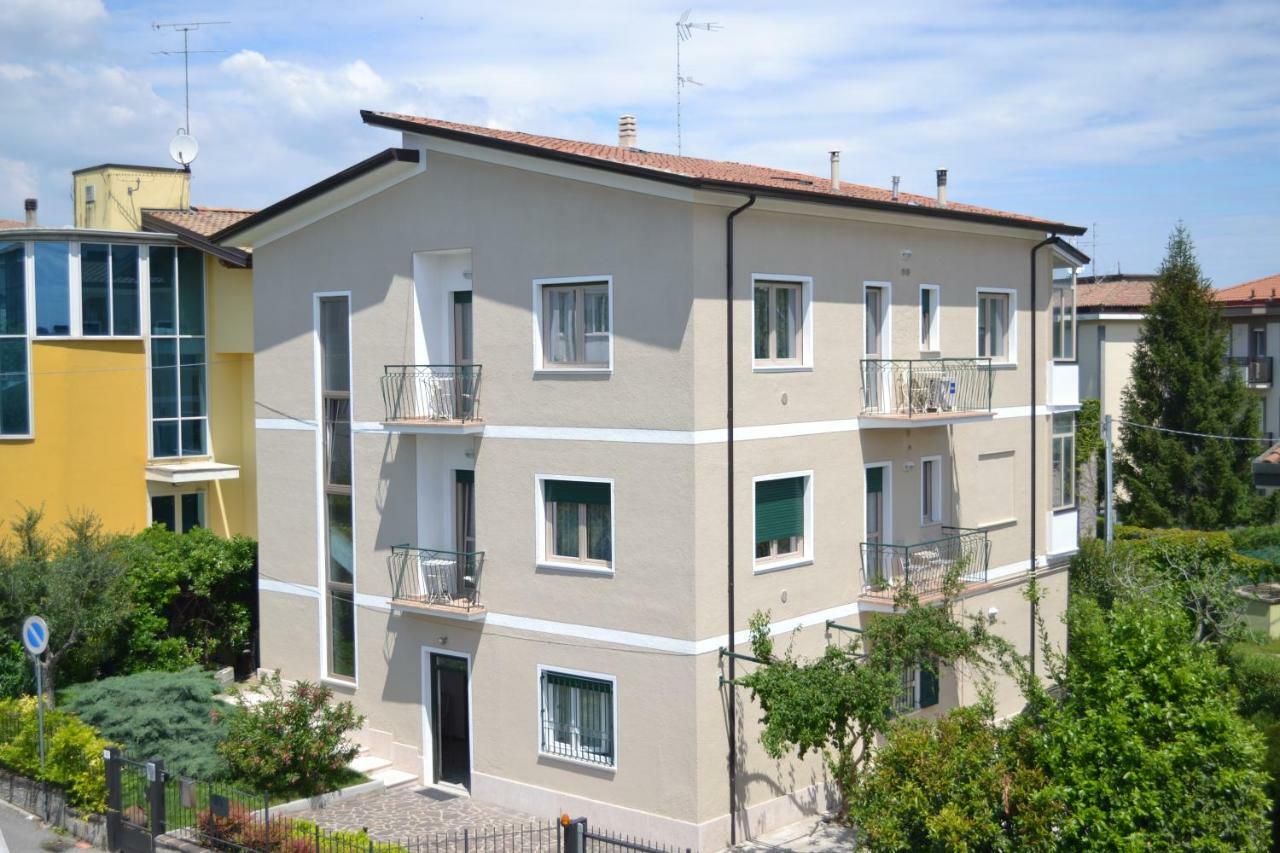 Le Bouganville Apartment Desenzano del Garda Exterior foto