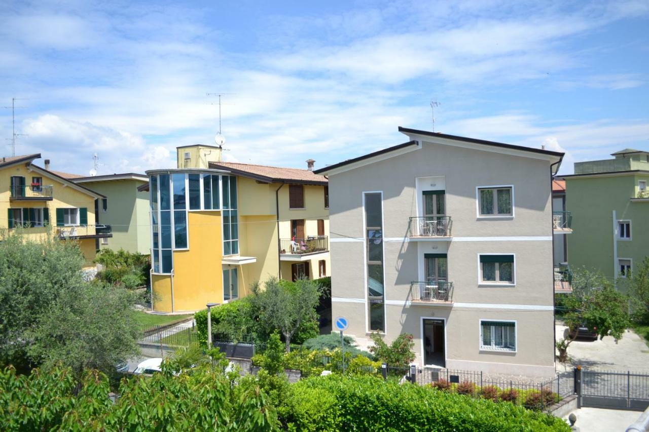 Le Bouganville Apartment Desenzano del Garda Exterior foto